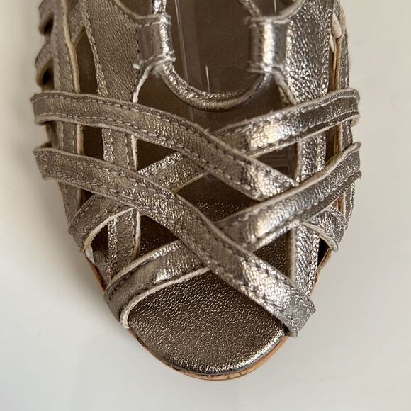 Stuart Weitzman Metallic Leather Wedge Cork Heel Lace Up Sandals Size 38 - Picture 13 of 15